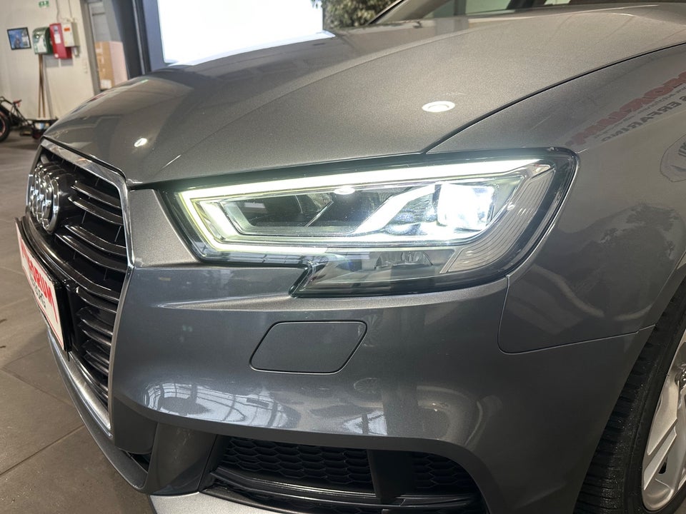 Audi A3 35 TFSi Sport Limited S-tr. 4d