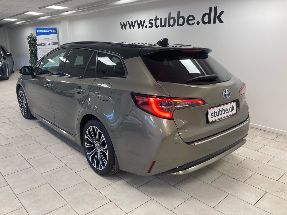Toyota Corolla 1,8 Hybrid H3 Premium Touring Sports MDS 5d