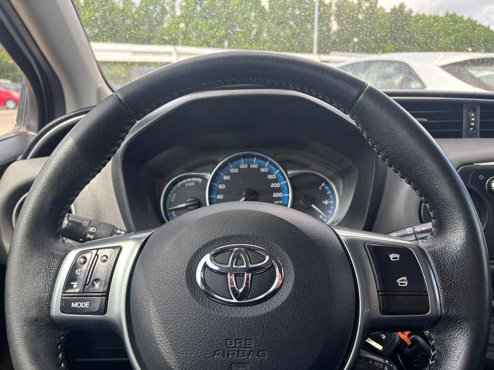 Toyota Yaris 1,5 Hybrid H2 e-CVT 5d