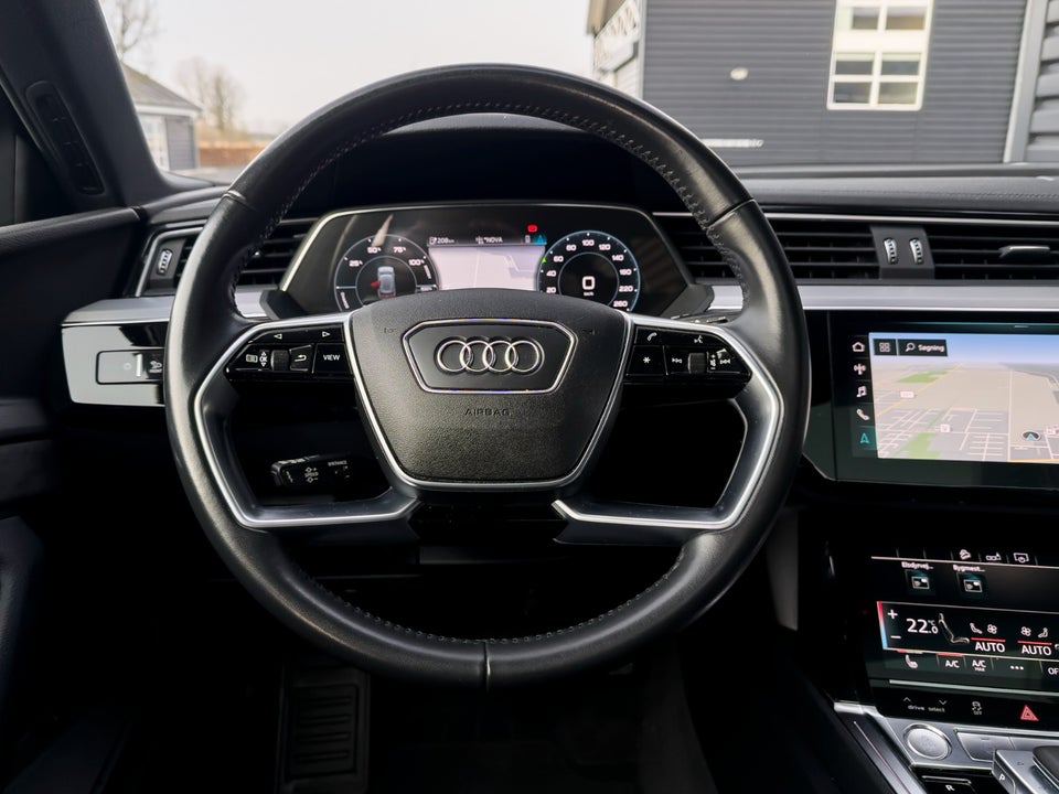 Audi e-tron 55 S-line Sportback quattro 5d