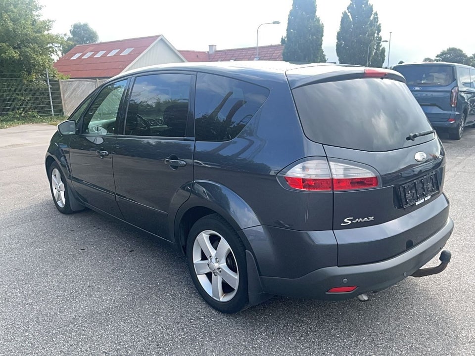 Ford S-MAX 2,0 Ambiente 5d