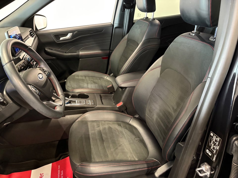 Ford Kuga 2,5 PHEV ST-Line X CVT 5d