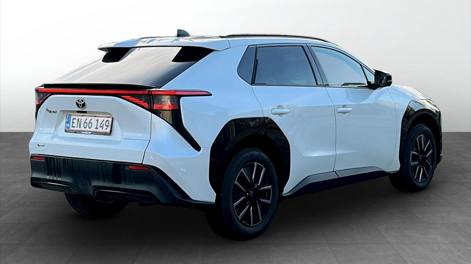 Toyota bZ4X 73 Executive 5d