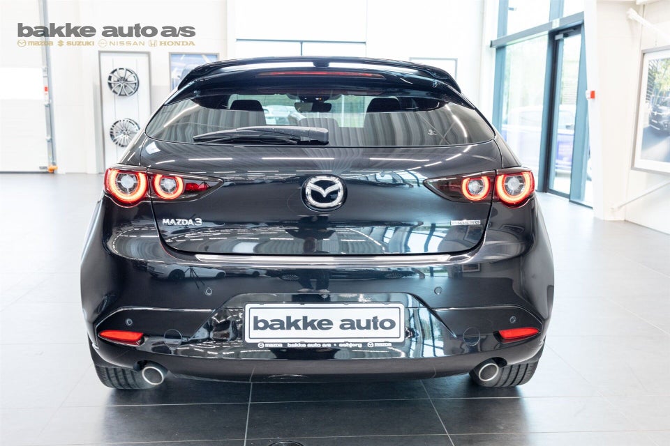 Mazda 3 2,0 e-SkyActiv-G 150 Cosmo Tech aut. 5d