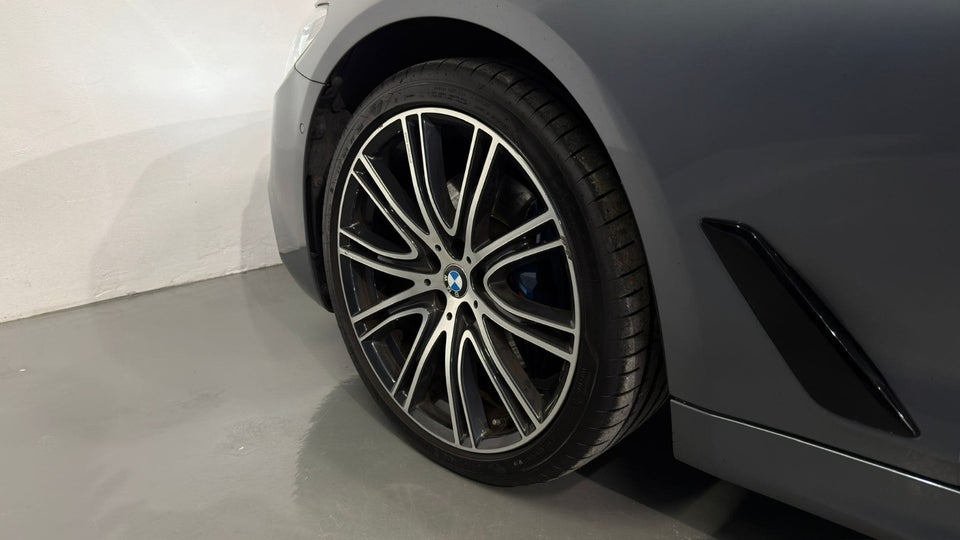 BMW 530d 3,0 Touring M-Sport xDrive aut. 5d