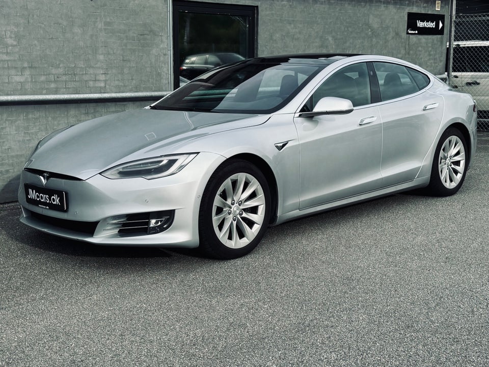 Tesla Model S 90D 5d