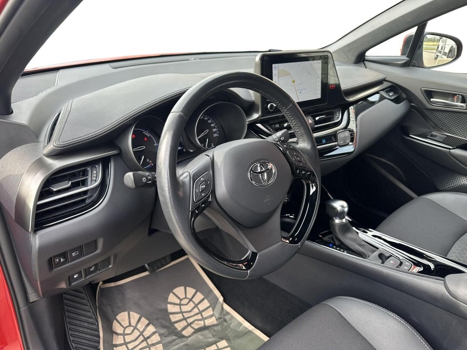 Toyota C-HR 1,8 Hybrid C-LUB Smart CVT 5d