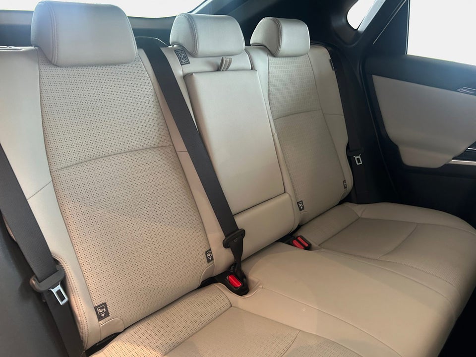 Toyota bZ4X Executive AWD 5d