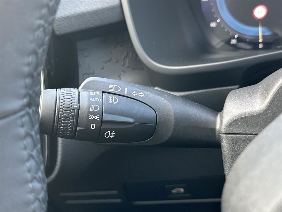 Volvo XC40 ReCharge Extended Range Plus 5d