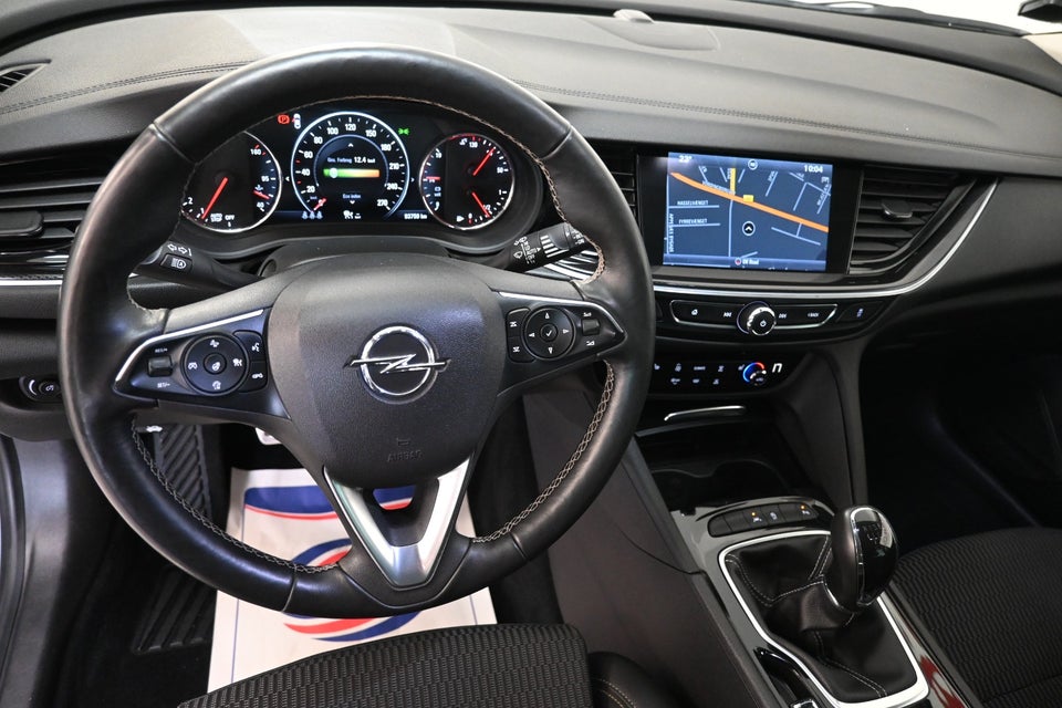 Opel Insignia 1,5 T 165 Dynamic Sports Tourer 5d