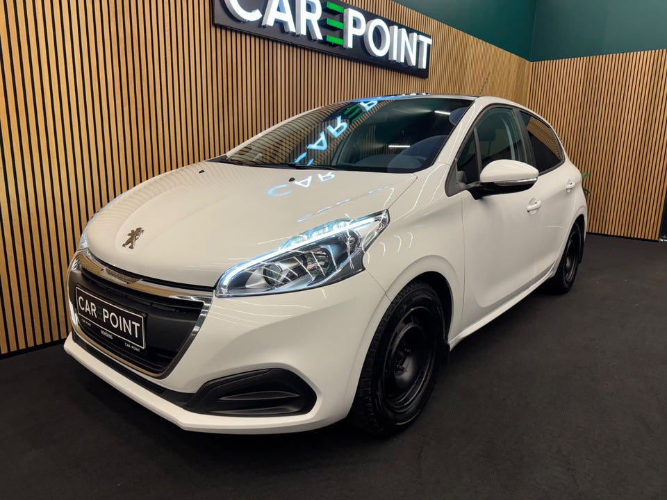 Peugeot 208 1,2 VTi 82 Envy Sky 5d