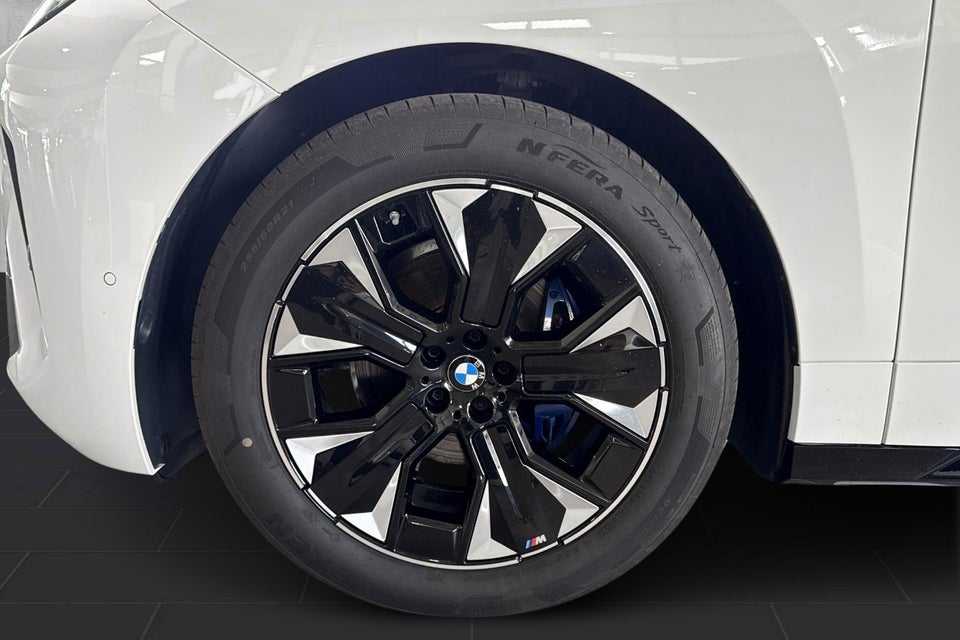 BMW iX xDrive45 M-Sport 5d