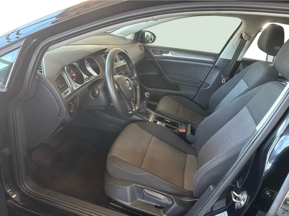 VW Golf VII 1,2 TSi 85 Startline Variant BMT 5d