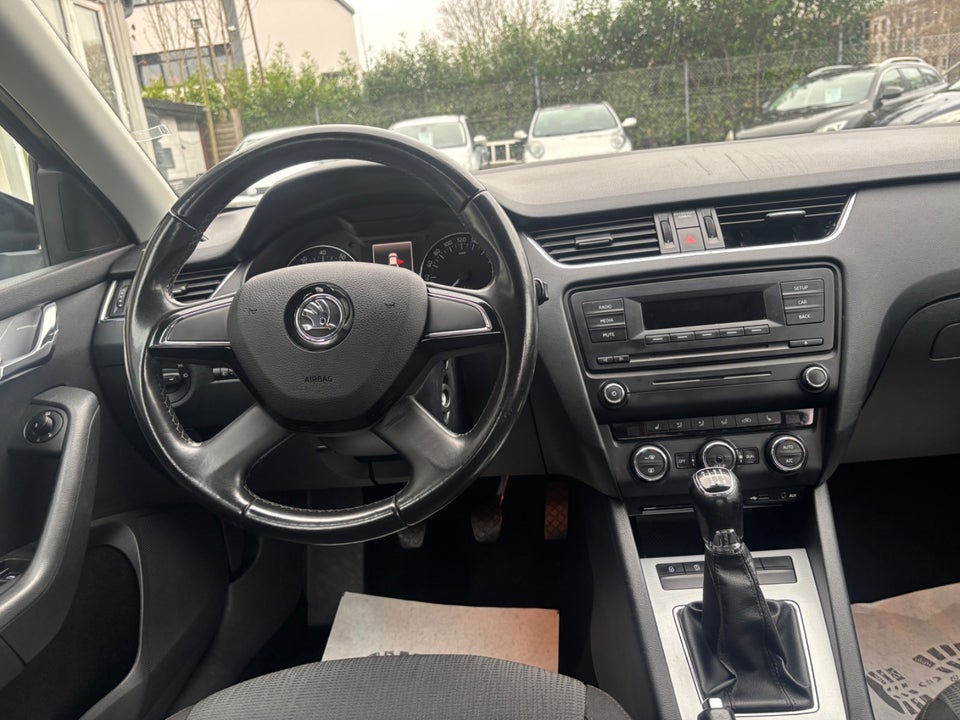 Skoda Octavia 1,2 TSi 105 Elegance 5d