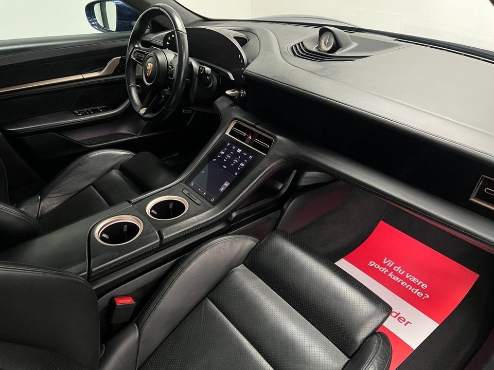 Porsche Taycan Turbo Performance+  4d