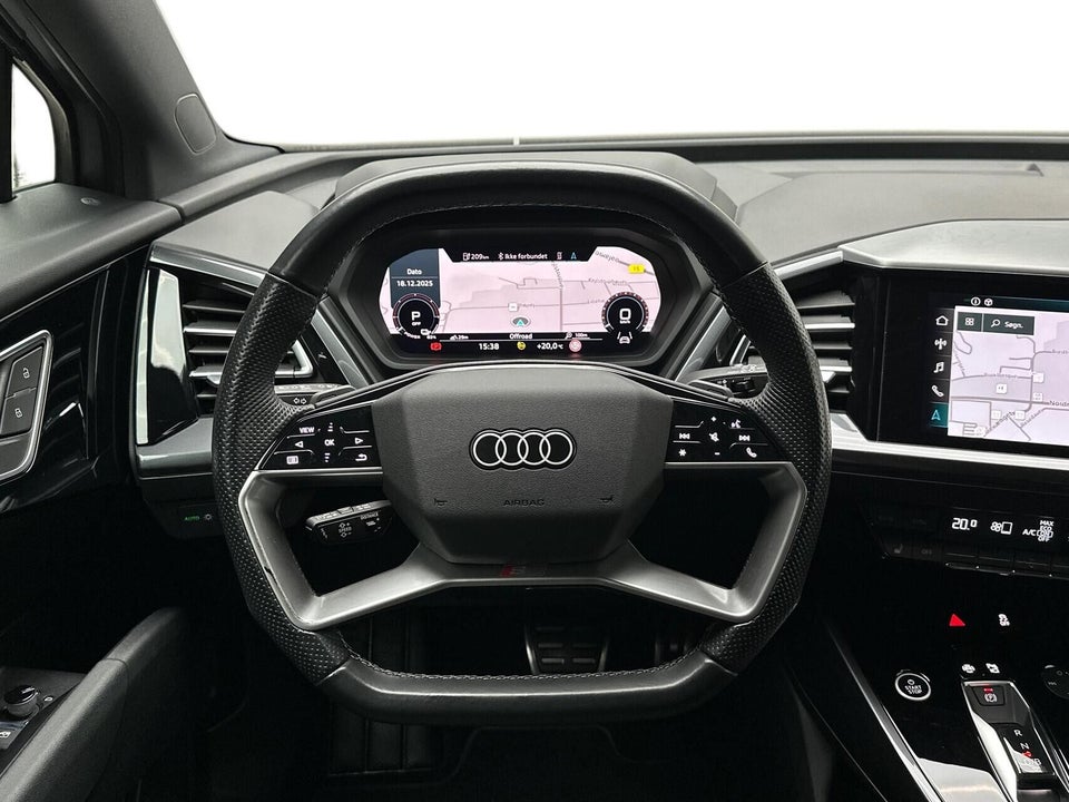 Audi Q4 e-tron 40 S-line 5d