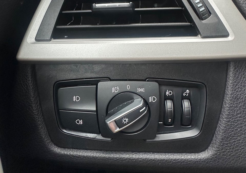 BMW 320d 2,0 Touring Luxury Line xDrive aut. 5d