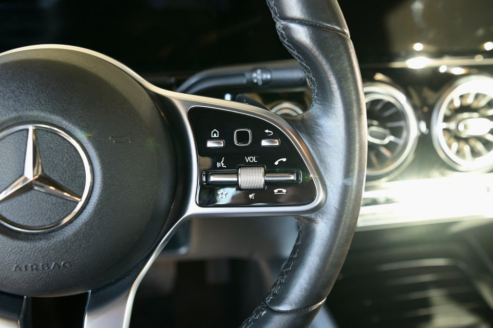 Mercedes GLA250 e 1,3 Progressive aut. 5d