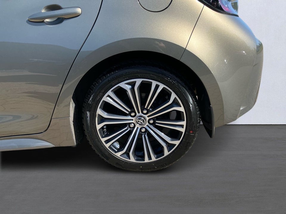 Toyota Corolla 2,0 Hybrid H3 Premium MDS 5d