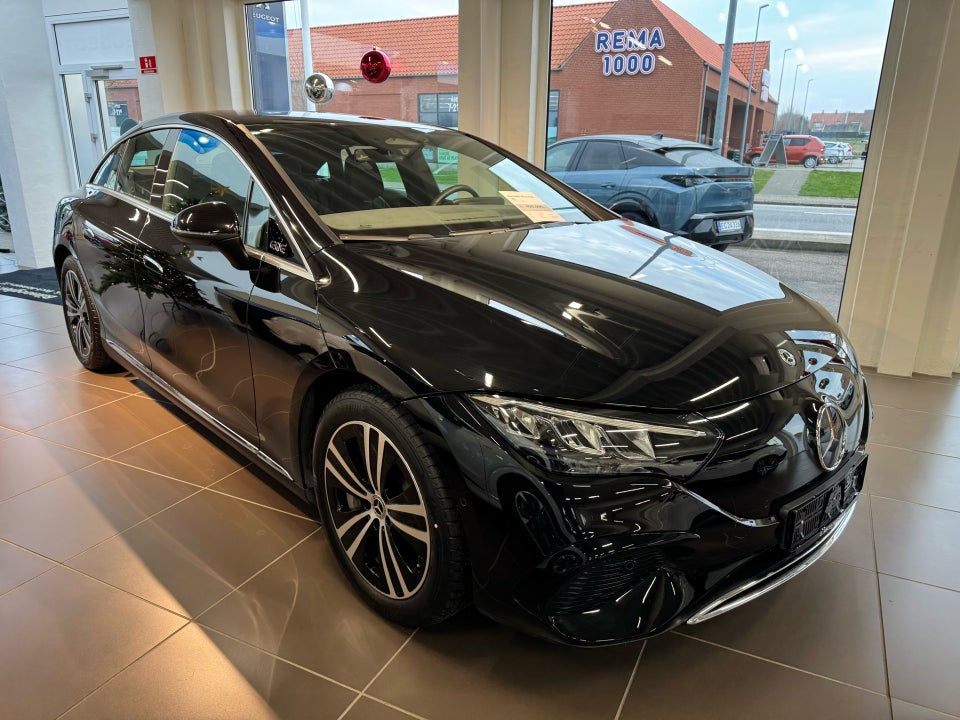 Mercedes EQE300 Electric Art 4d