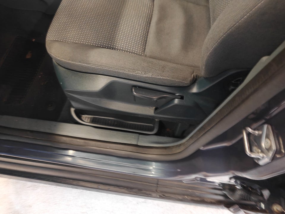 Ford C-MAX 1,0 SCTi 125 Trend 5d