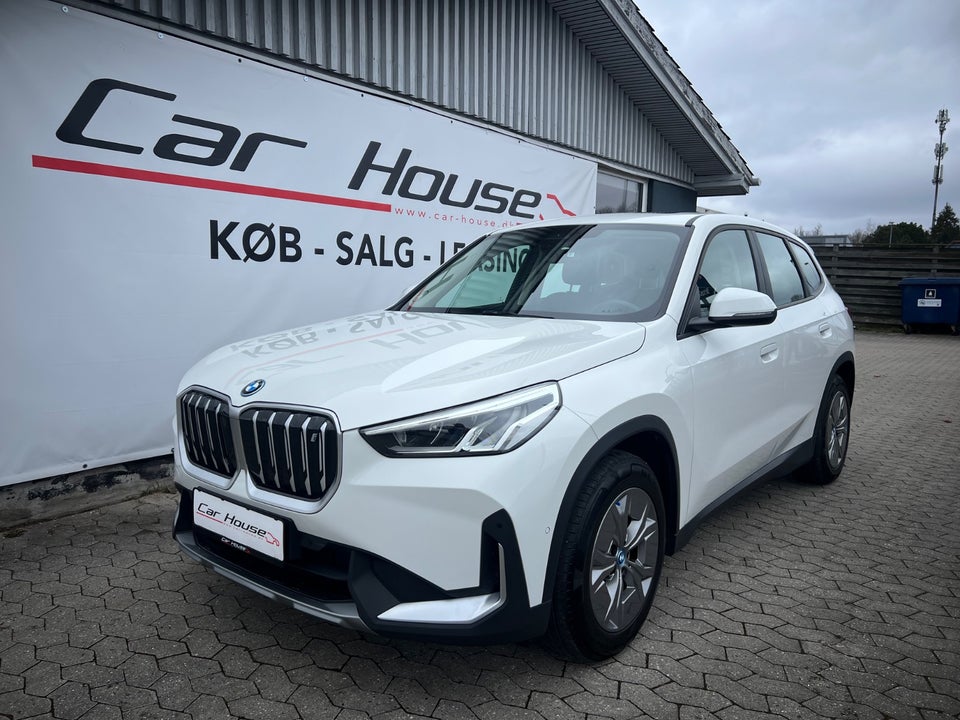 BMW iX1 xDrive30 X-Line 5d