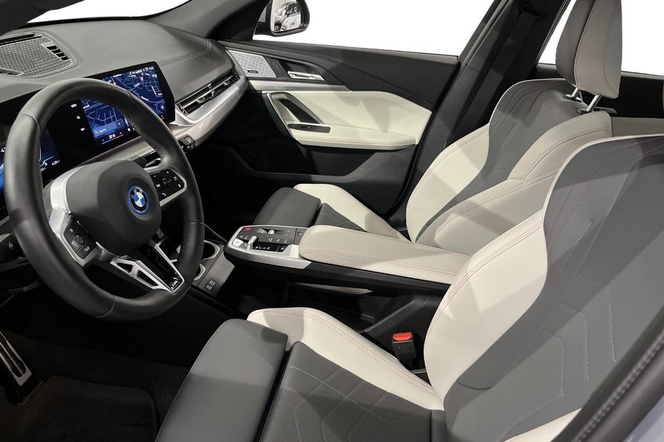 BMW iX2 eDrive20 M-Sport 5d