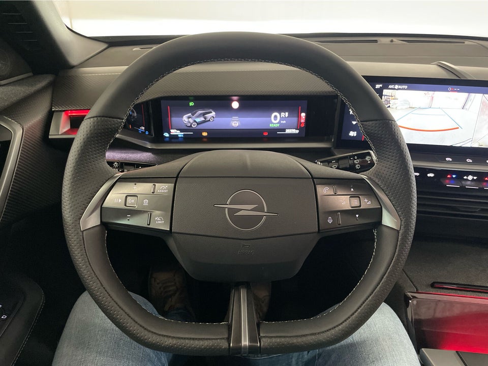 Opel Grandland-e 73 GS Sky 5d