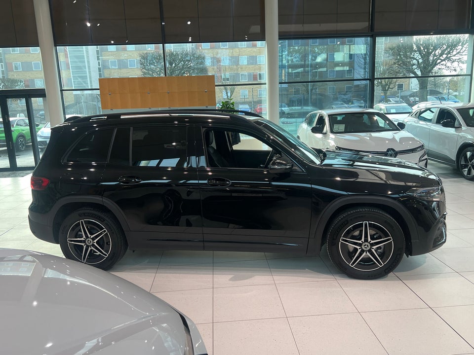 Mercedes EQB250+ AMG Advance 5d