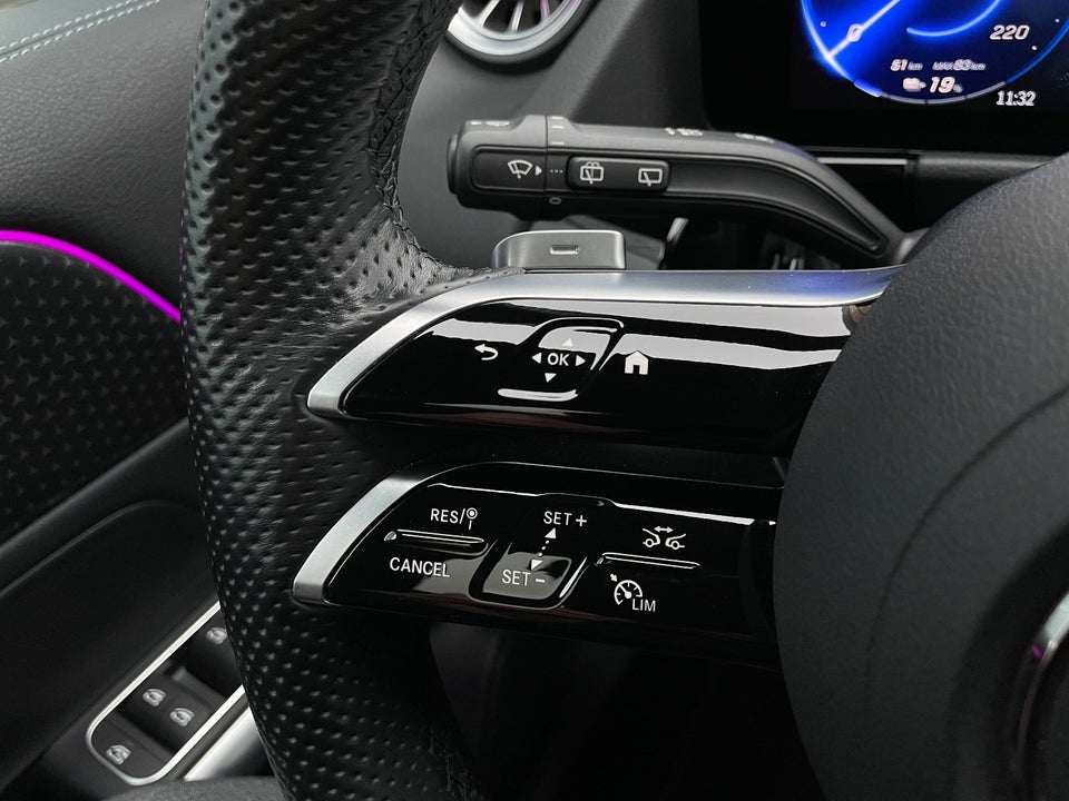 Mercedes EQA350 AMG Line 4Matic 5d