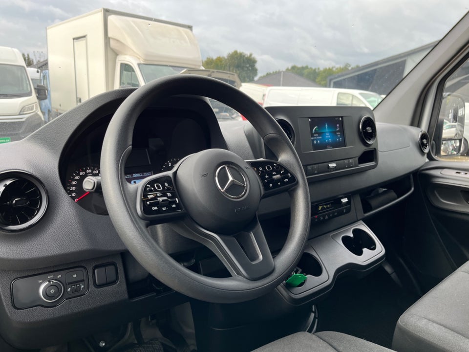 Mercedes Sprinter 215 2,0 CDi A1 Kassevogn aut. FWD