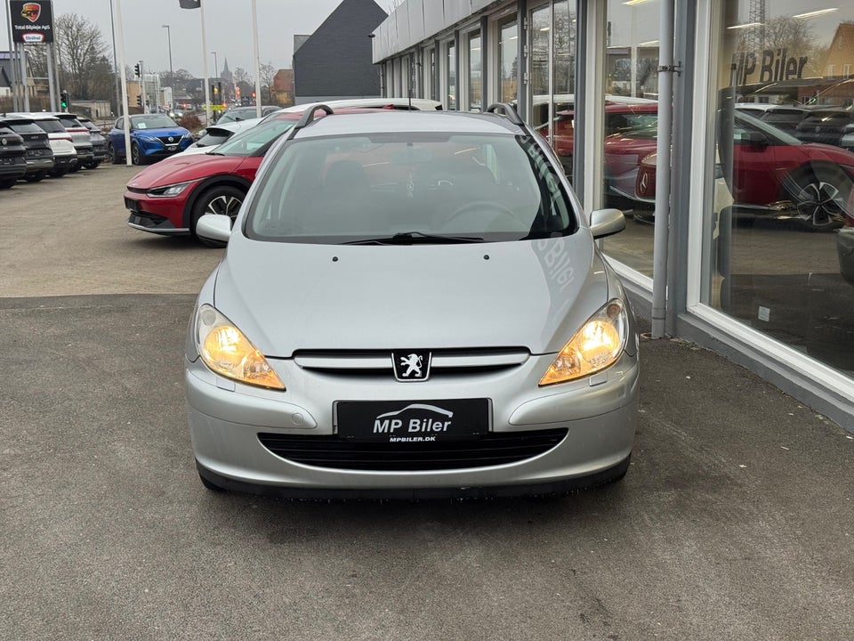 Peugeot 307 1,6 XR stc. 5d