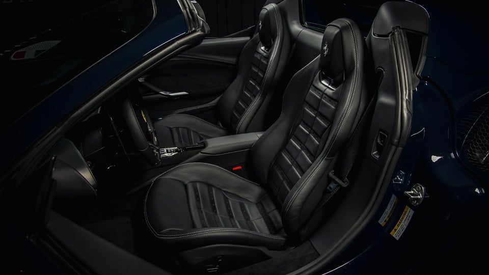 Ferrari 296 GTS 2,9 DCT 2d