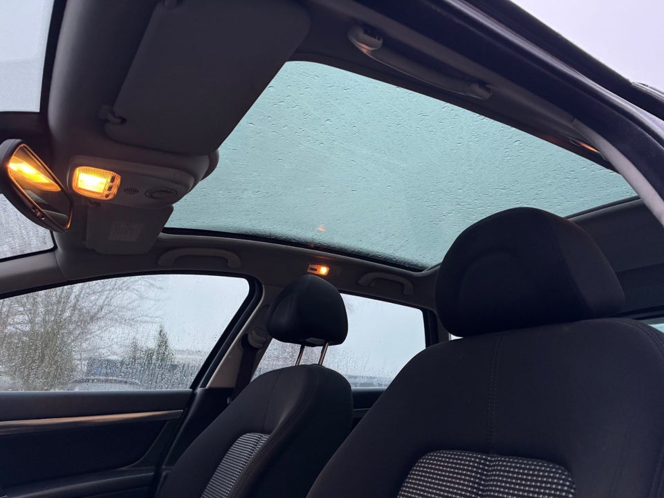 Peugeot 407 1,6 HDi 110 Premium SW 5d