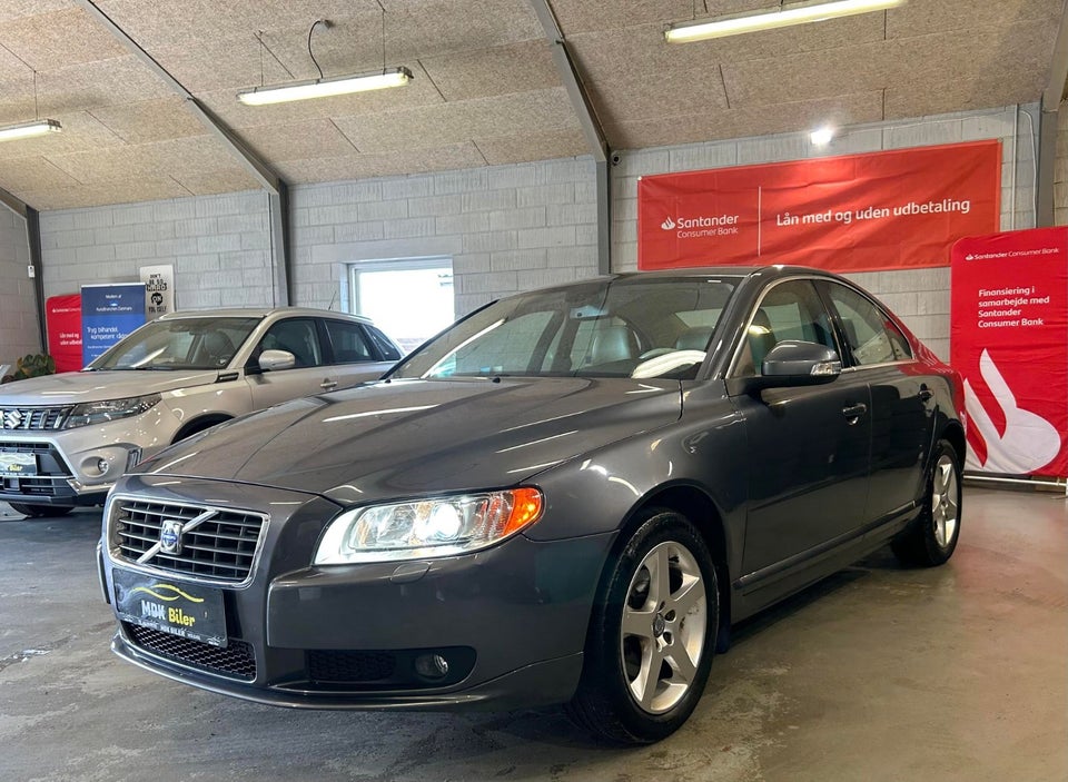 Volvo S80 2,5 T Momentum aut. 4d