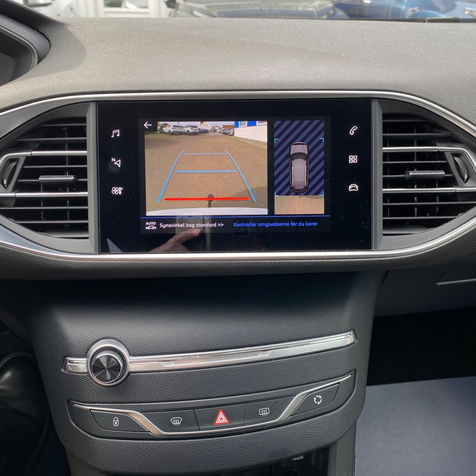 Peugeot 308 1,5 BlueHDi 130 Allure Pack SW EAT8 5d