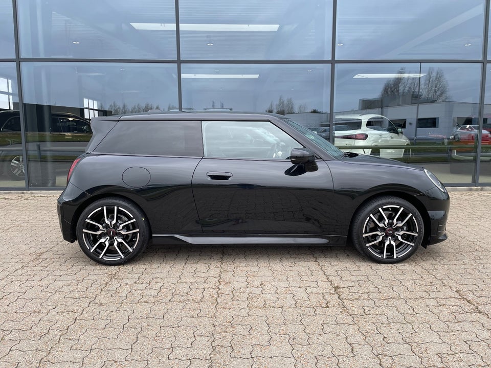 MINI Cooper SE JCW Trim XL 3d