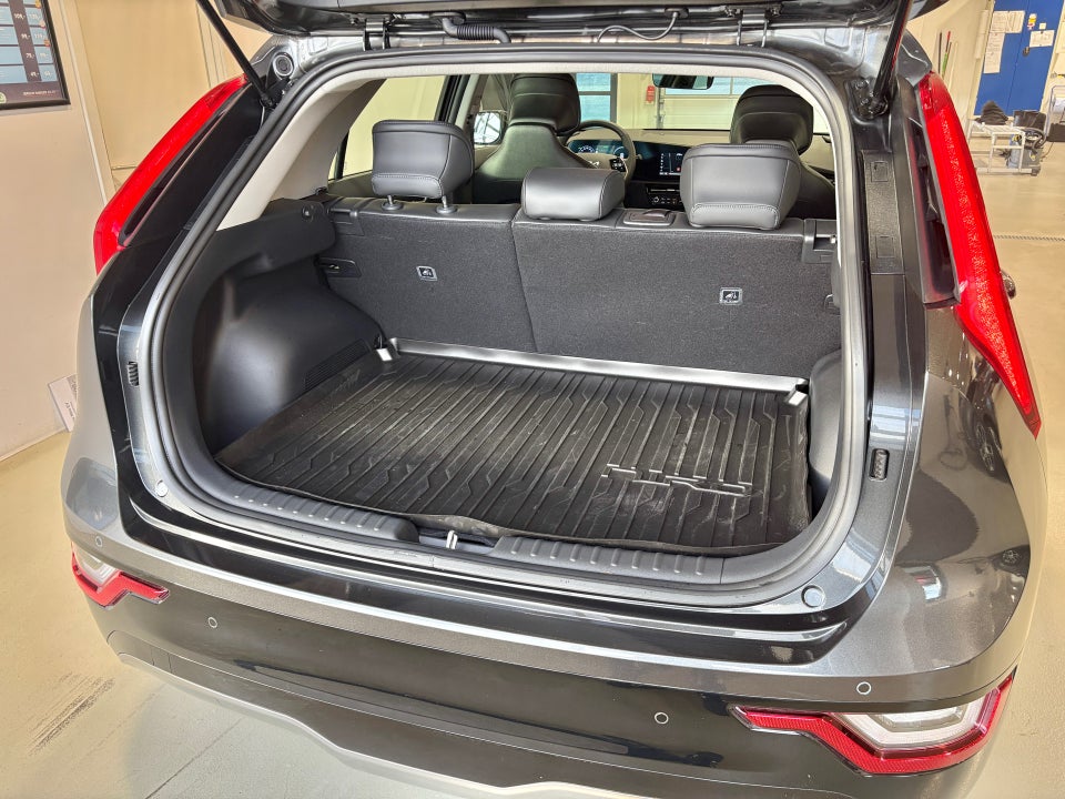 Kia Niro 64 EV Prestige 5d