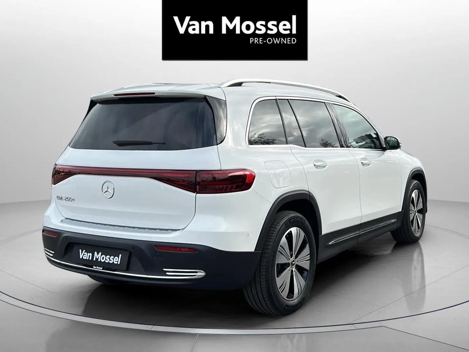 Mercedes EQB250+ Progressive 5d