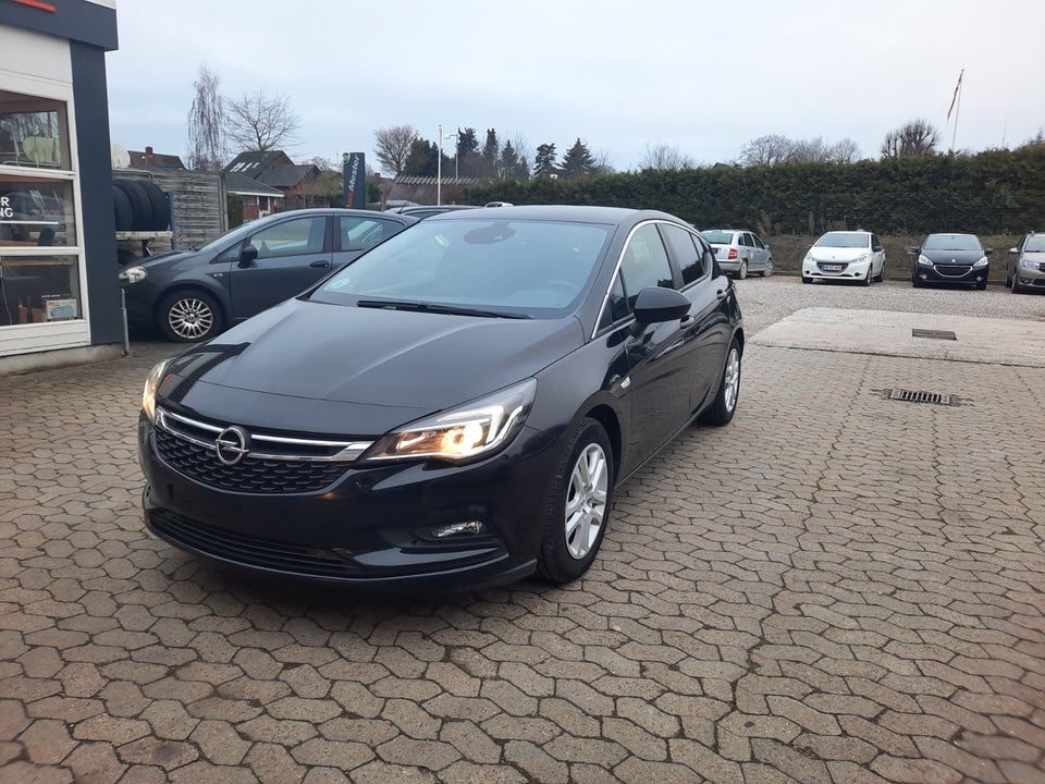 Opel Astra 1,6 CDTi 110 Enjoy 5d