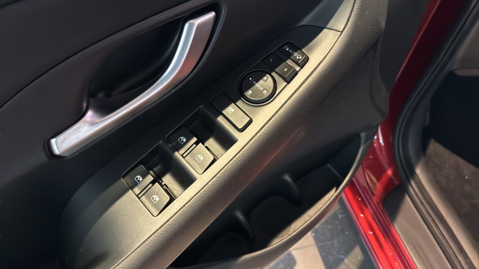 Hyundai i30 1,0 T-GDi Essential stc. DCT 5d