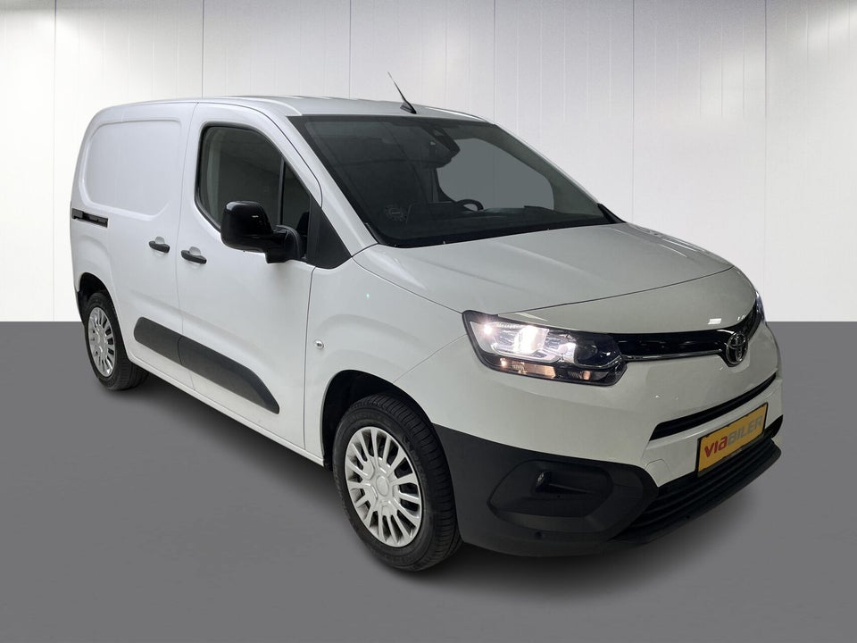 Toyota ProAce City 1,5 D 102 Medium Comfort Master