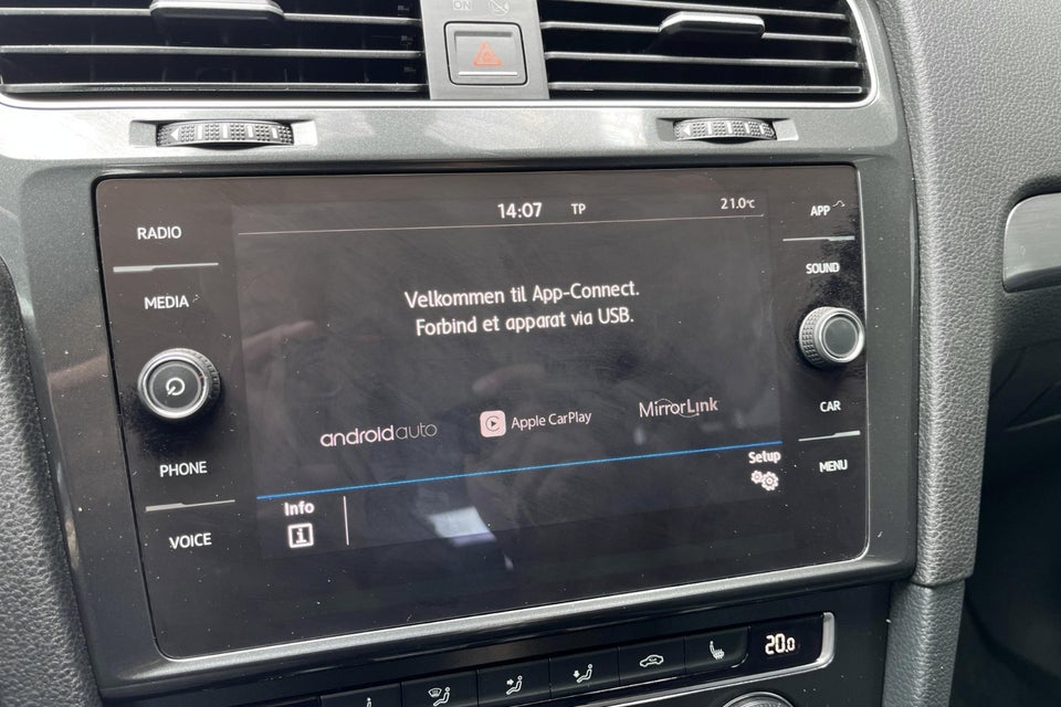 VW Golf VII 1,4 TSi 125 Comfortline 5d