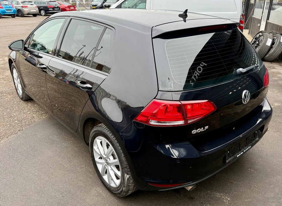 VW Golf VII 1,6 TDi 105 Comfortline BMT 5d