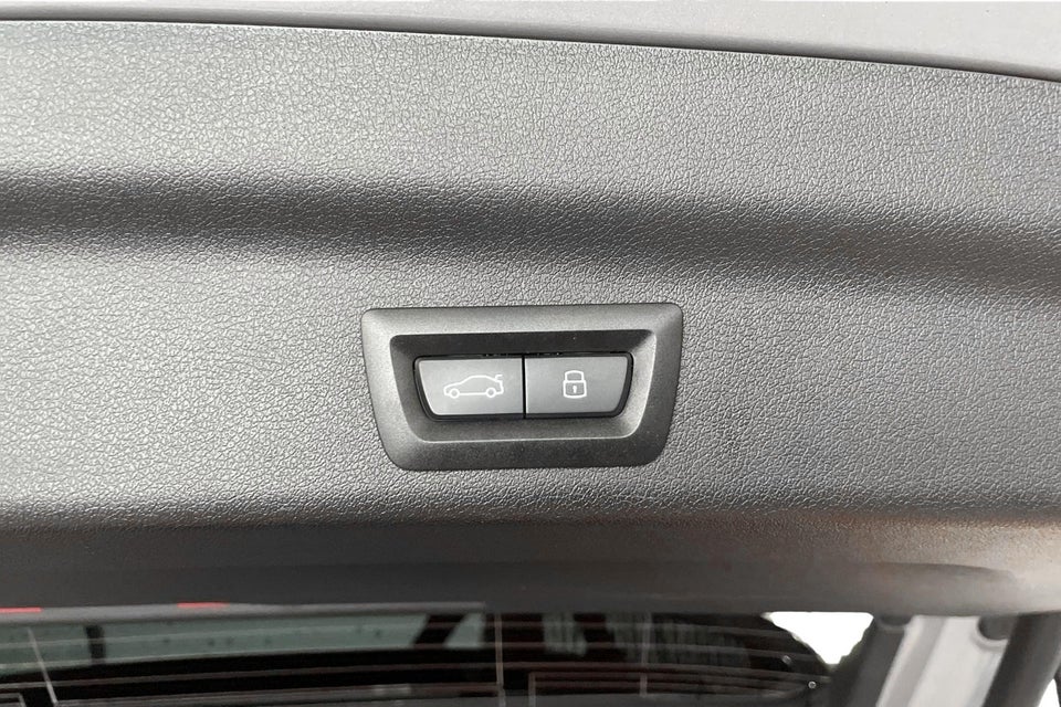 BMW iX1 eDrive20 M-Sport Pro 5d