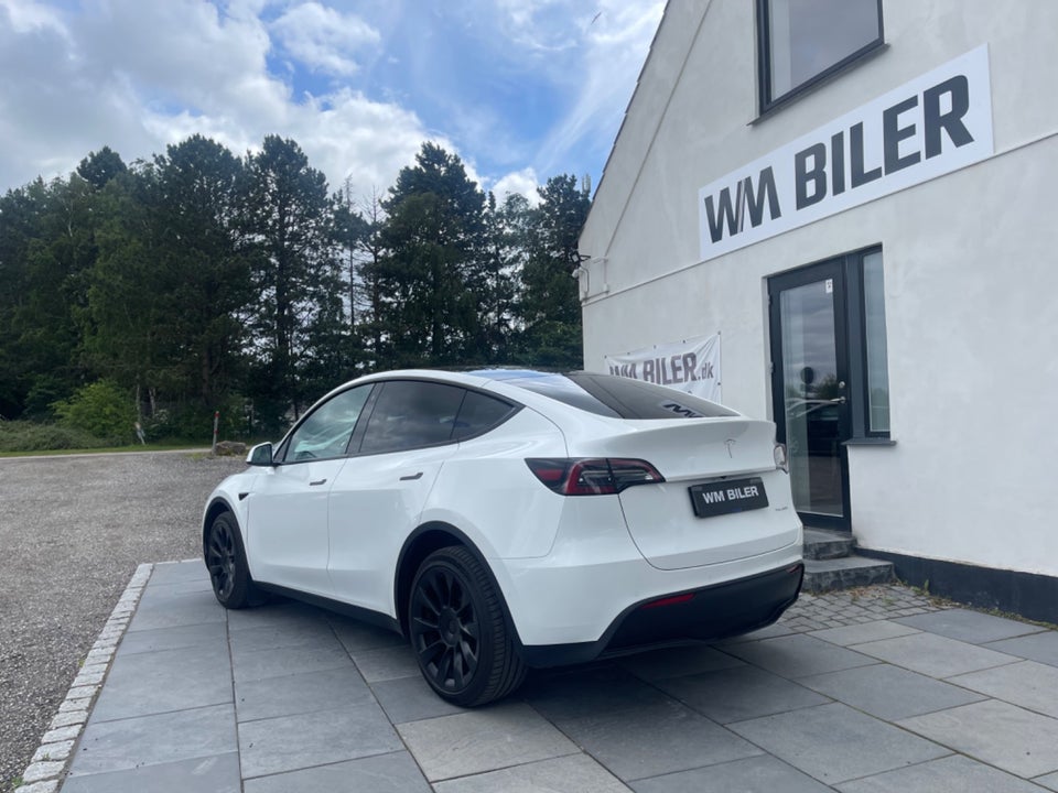 Tesla Model Y Long Range AWD 5d