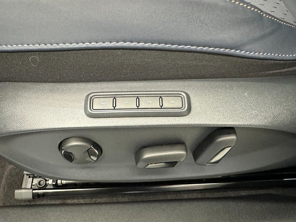 Cupra Tavascan 77 Adrenaline 5d