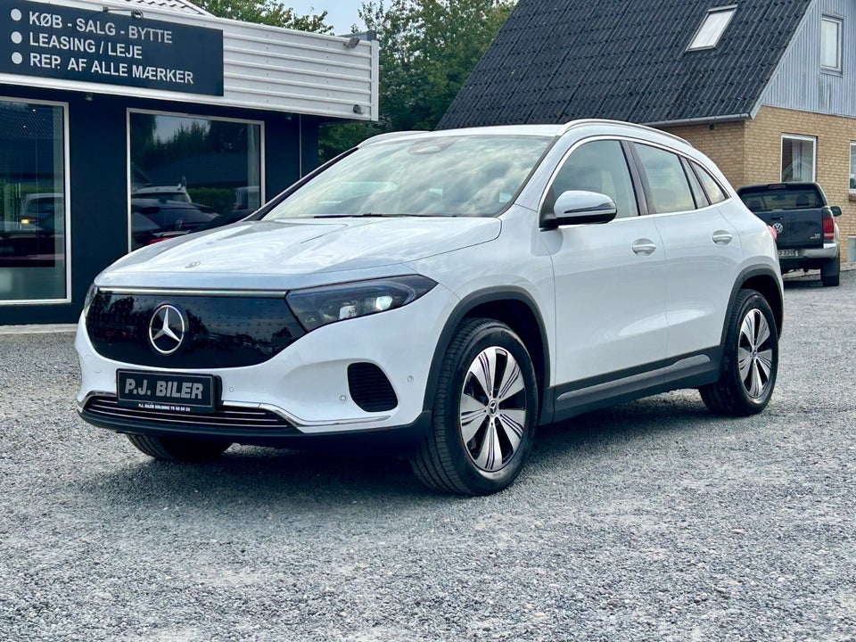 Mercedes EQA300 Progressive 4Matic 5d