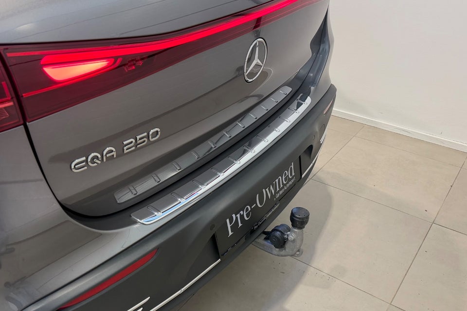 Mercedes EQA250 Progressive 5d