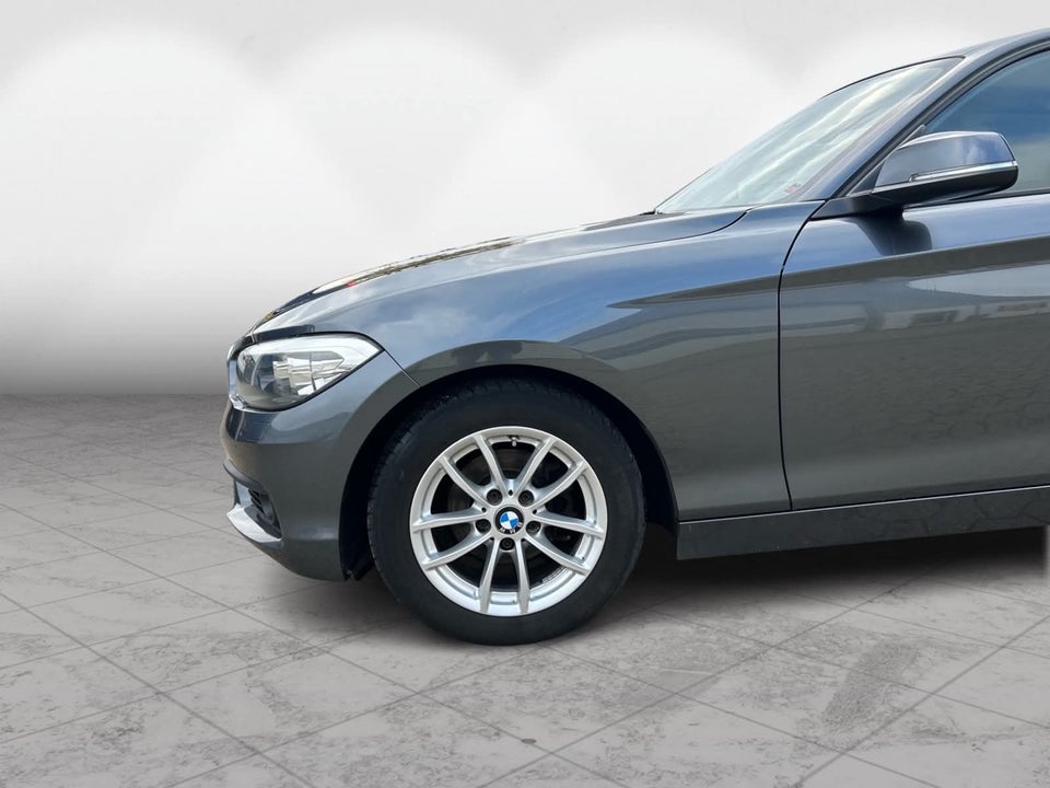 BMW 118d 2,0 Advantage aut. 5d